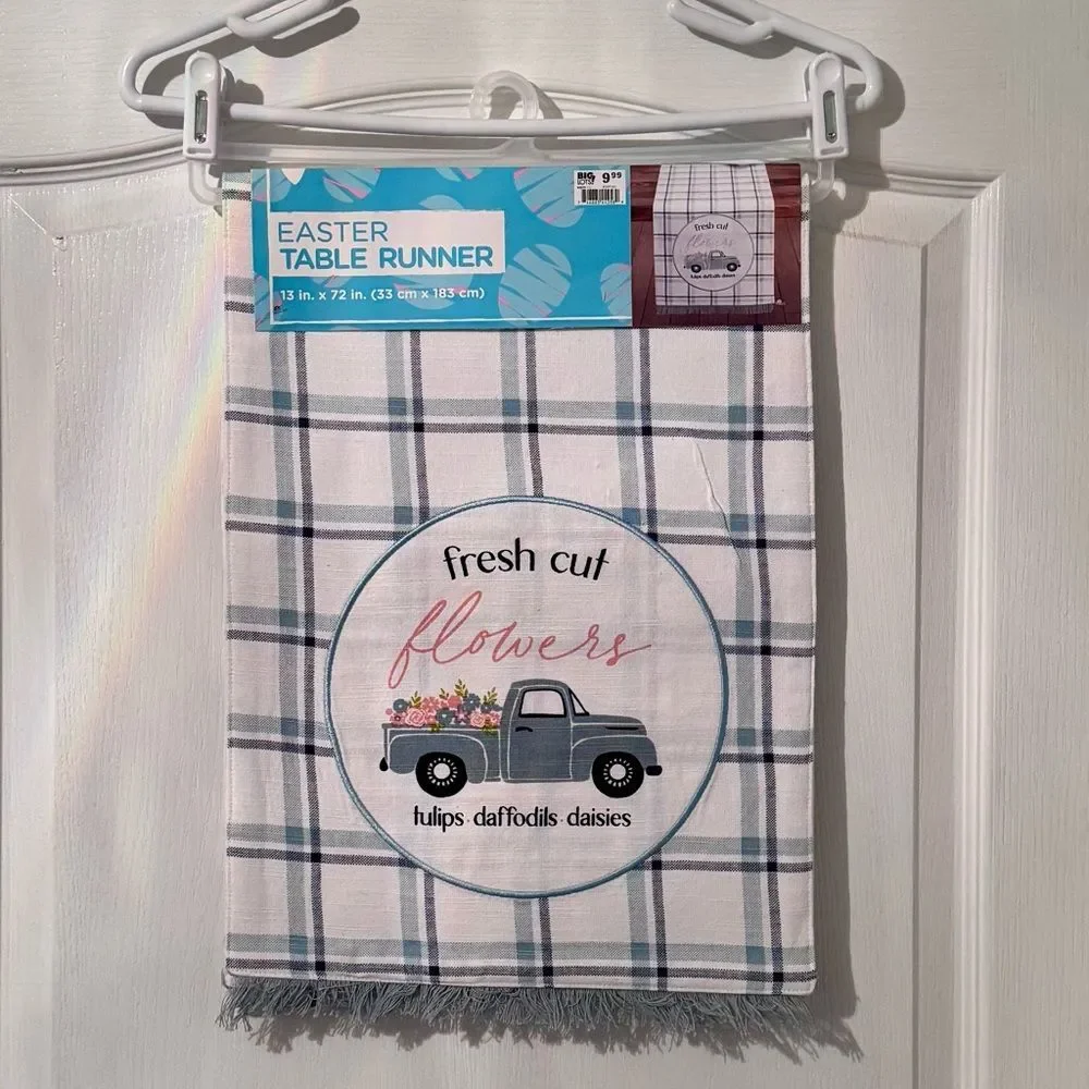 New Spring Fresh Cut Flowers Easter Table Runner with Truck Design